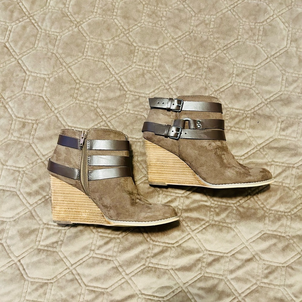 Carlos by Carlos Santana Wedge Booties
